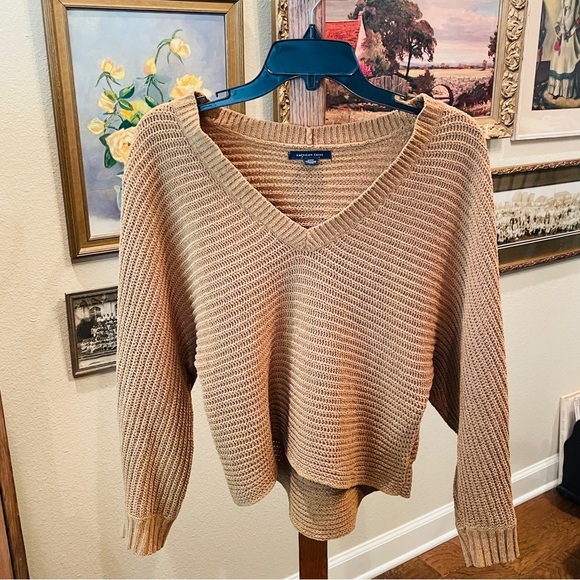 American Eagle women’s long sleeve cozy v-neck cropped sweater SZ M tan mustard - Picture 2 of 9